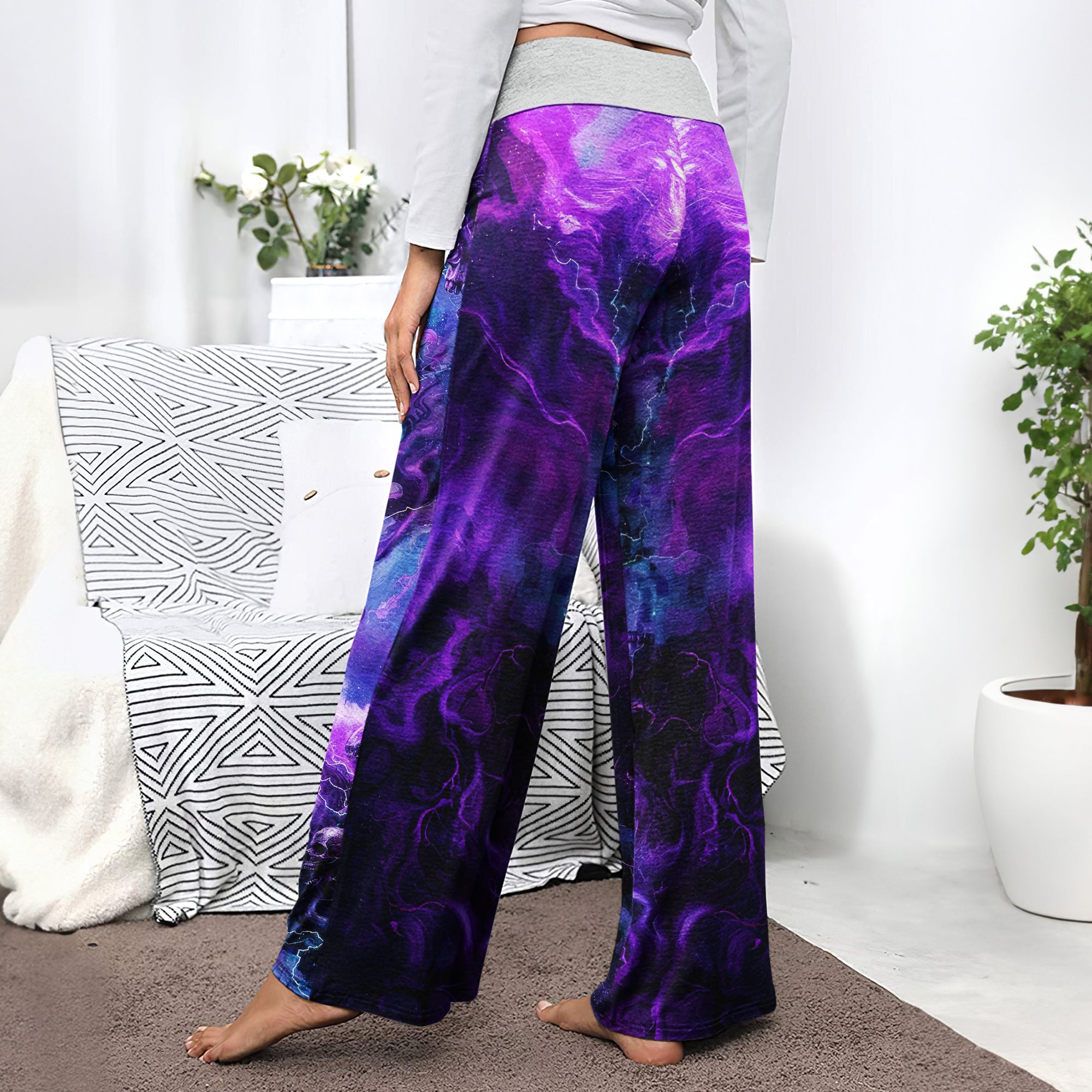 Purple Skull Fantasy Artwork Women's High-waisted Wide Leg Pants | Wonder Skull