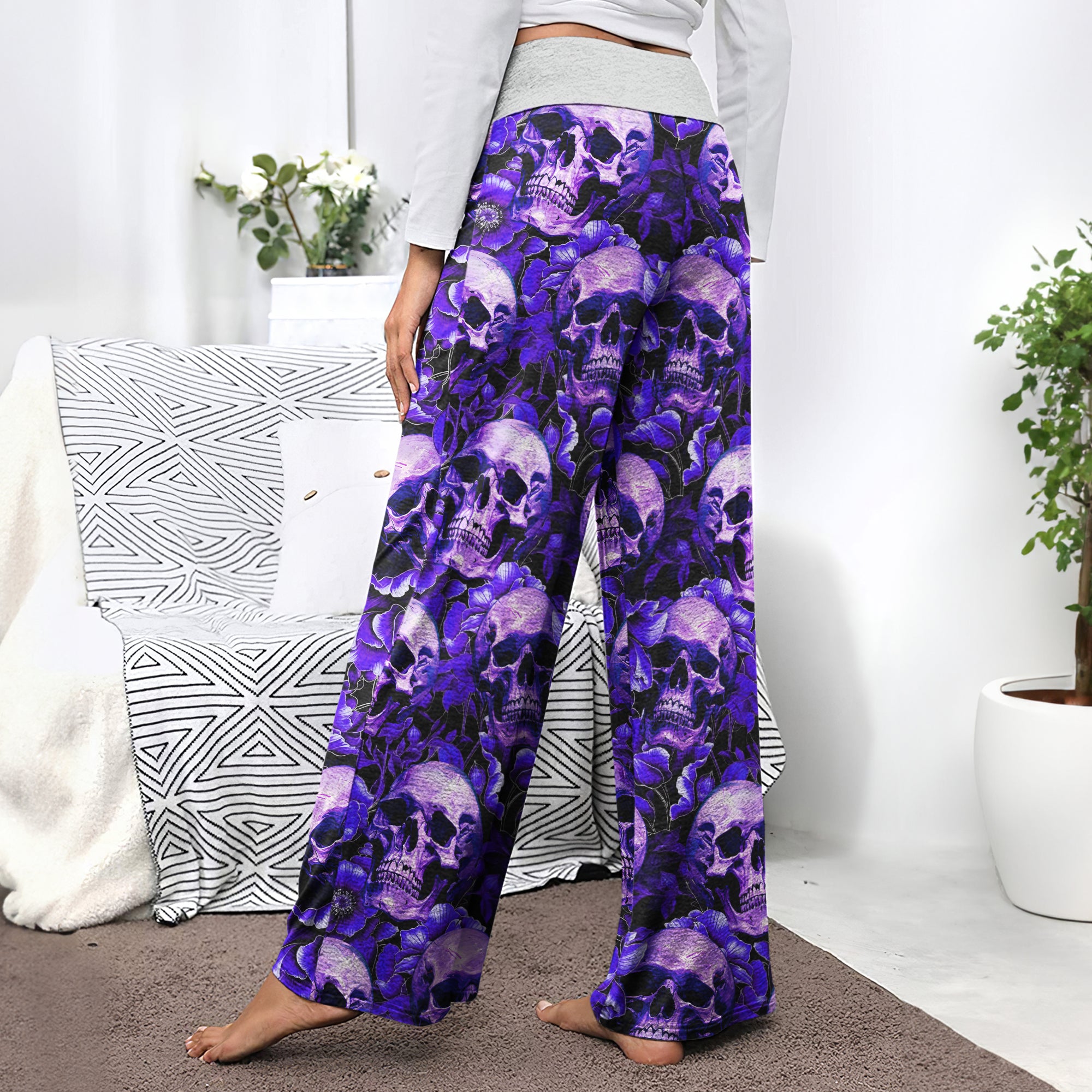 Violet Skull Flower Pattern Women's High-waisted Wide Leg Pants | Wonder Skull