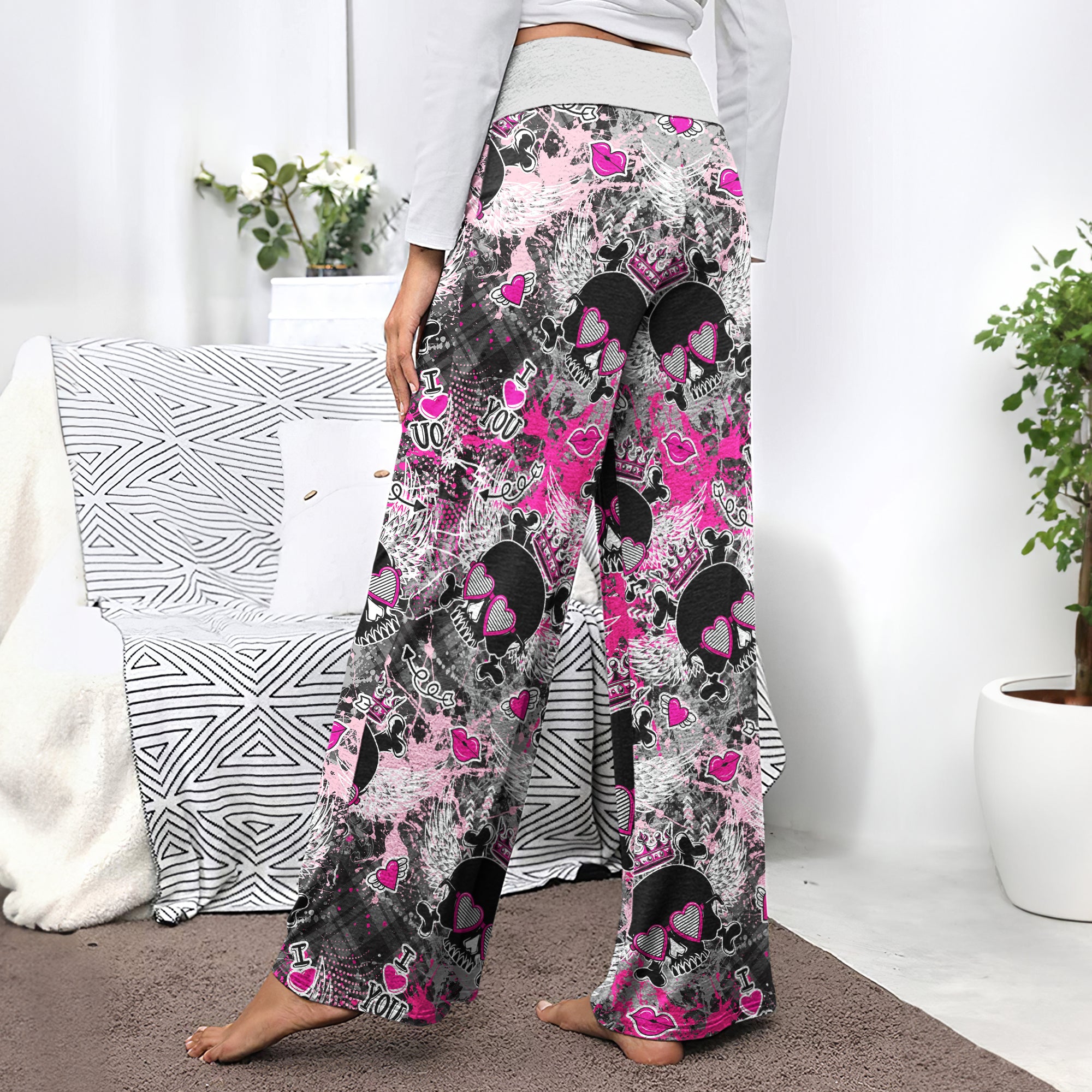 Skull Love Graffiti Art Women's High-waisted Wide Leg Pants | Wonder Skull