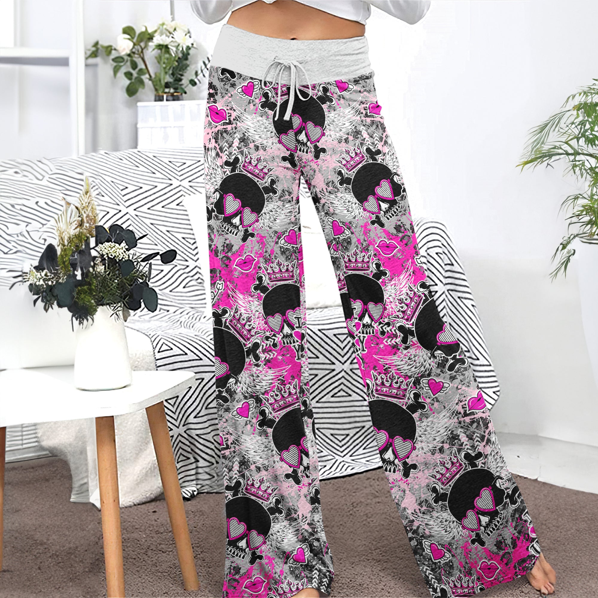 Skull Love Graffiti Art Women's High-waisted Wide Leg Pants | Wonder Skull