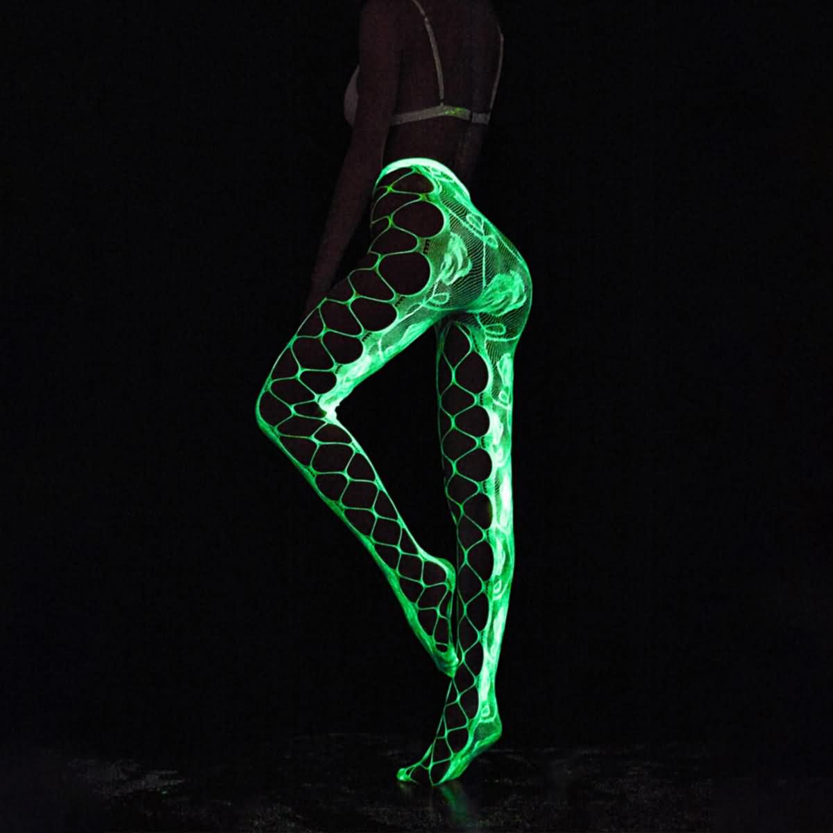Wonder Skull glow-in-the-dark leggings are perfect for nighttime outings and parties. With bold cut-out designs and intricate mesh patterns, these leggings offer edgy sophistication. Made from flexible materials, they ensure comfort and freedom of movement. Ideal for costume parties or casual nights out, these versatile leggings are a must-have for any occasion.