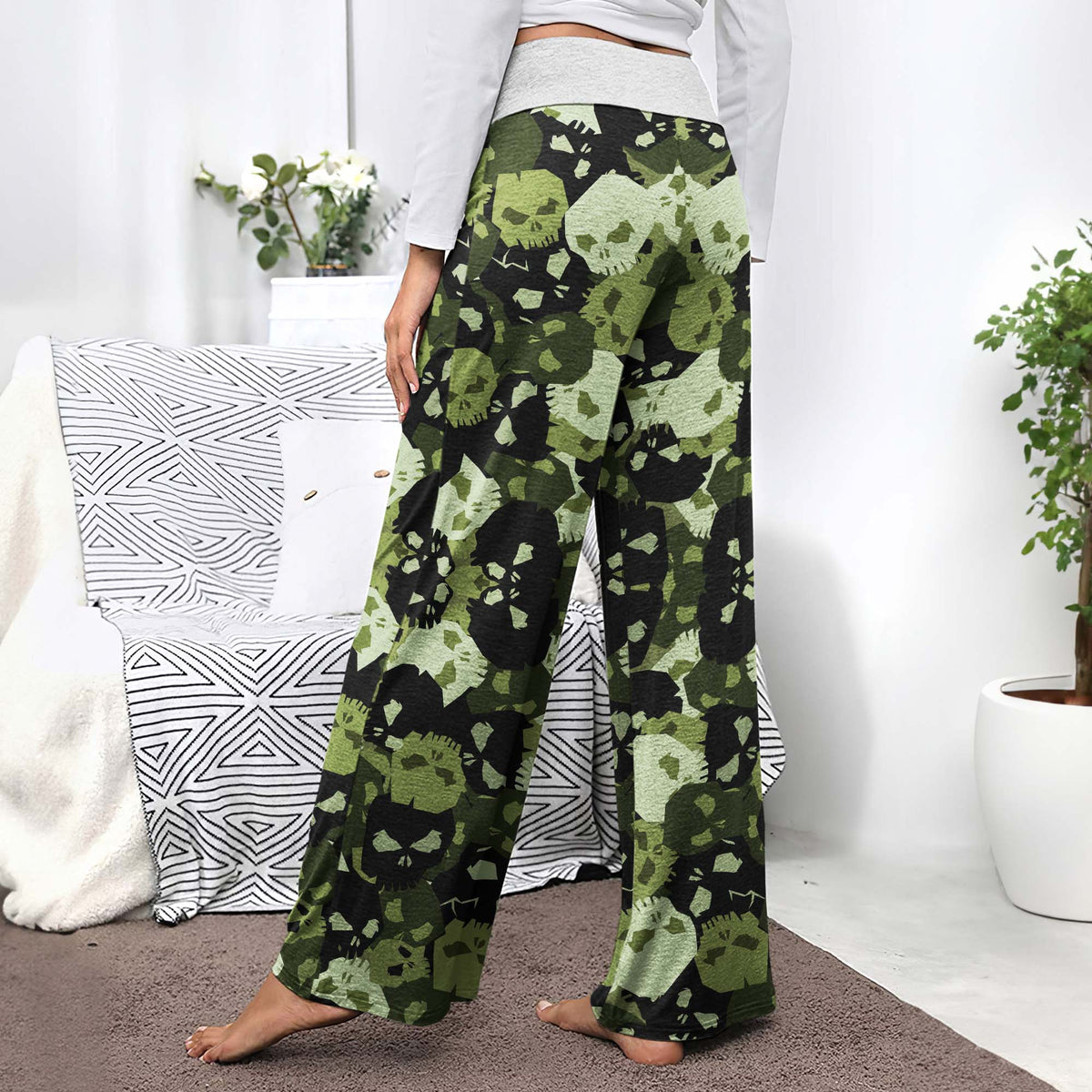Green Skull Camo Pattern Women's High-waisted Wide Leg Pants