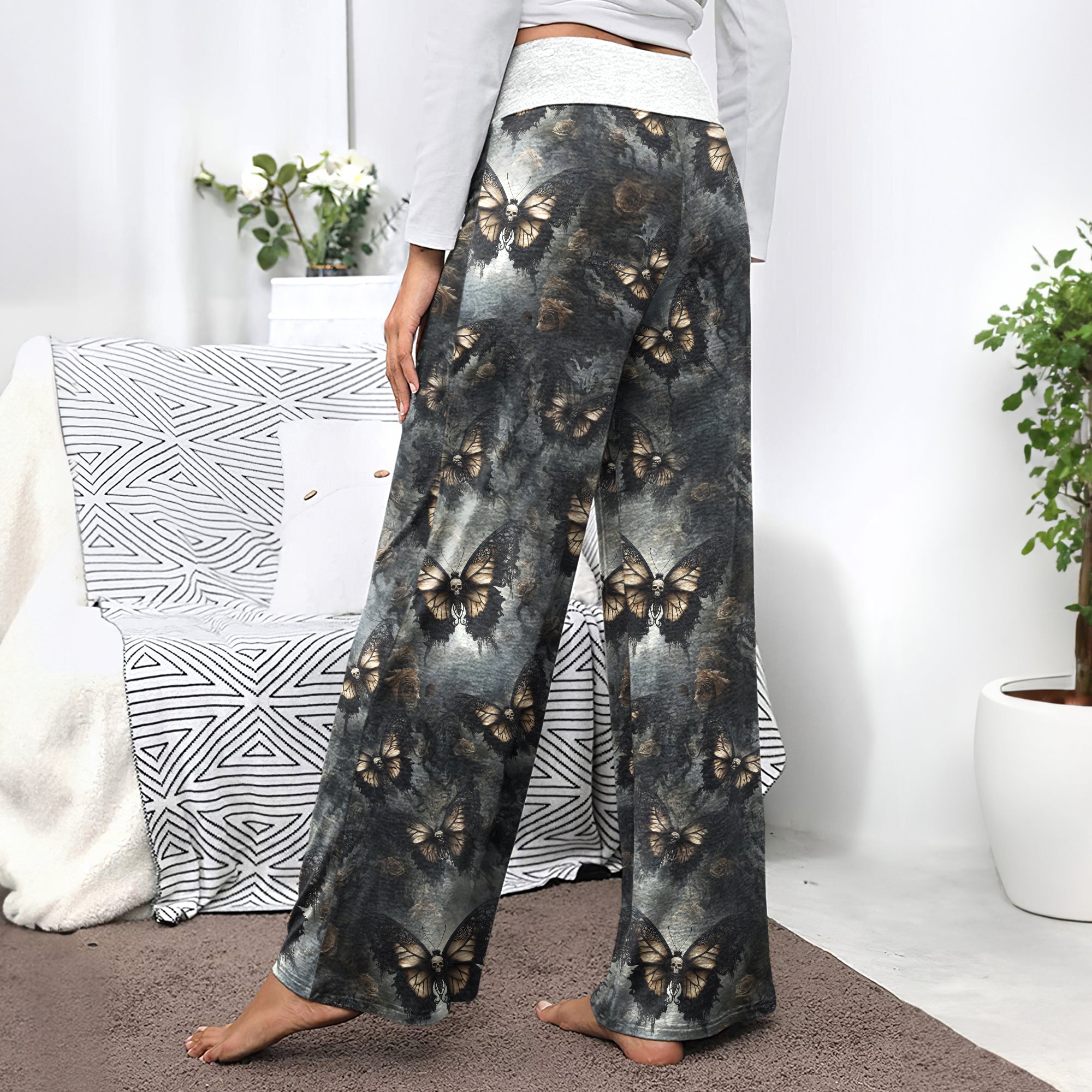 Tan Buterfly Skull Art Women's High-waisted Wide Leg Pants