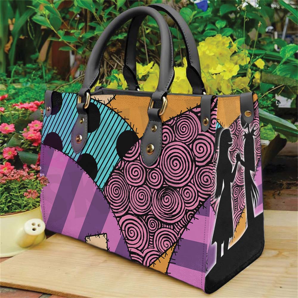 Wonder Skull structured tote bag solves the "I can't find anything in my bag" problem. The roomy interior fits your tablet, phone, wallet, water bottle, umbrella, and cosmetics — without the overstuffed look. Multiple interior pockets keep everything organized, so you're never digging around at checkout. Reinforced rivet corners and quality metal hardware ensure the bag holds up to daily use. Whether you're heading to work, running errands, or catching a flight, this tote keeps you looking put-together.