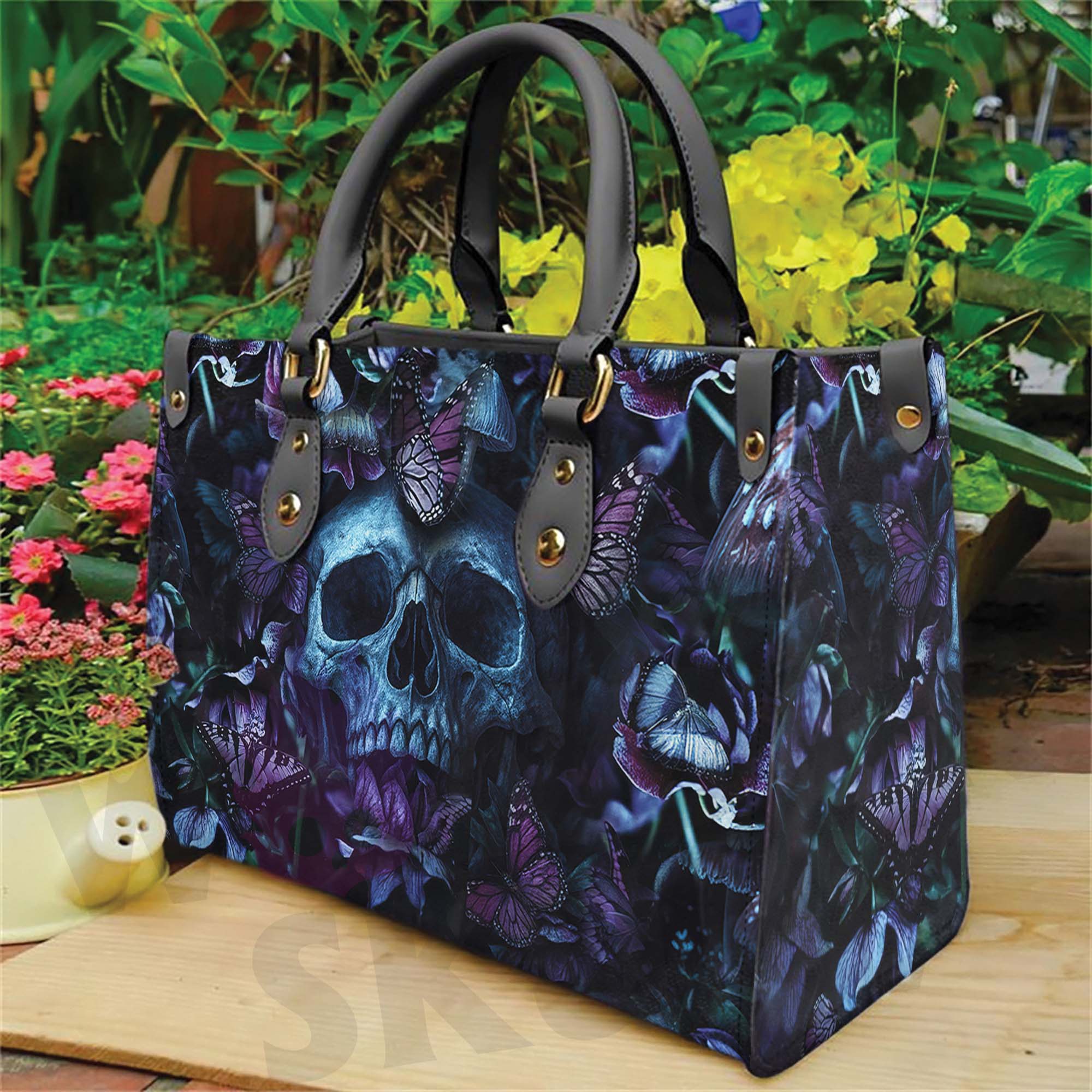 Wonder Skull structured tote bag solves the "I can't find anything in my bag" problem. The roomy interior fits your tablet, phone, wallet, water bottle, umbrella, and cosmetics — without the overstuffed look. Multiple interior pockets keep everything organized, so you're never digging around at checkout. Reinforced rivet corners and quality metal hardware ensure the bag holds up to daily use. Whether you're heading to work, running errands, or catching a flight, this tote keeps you looking put-together.