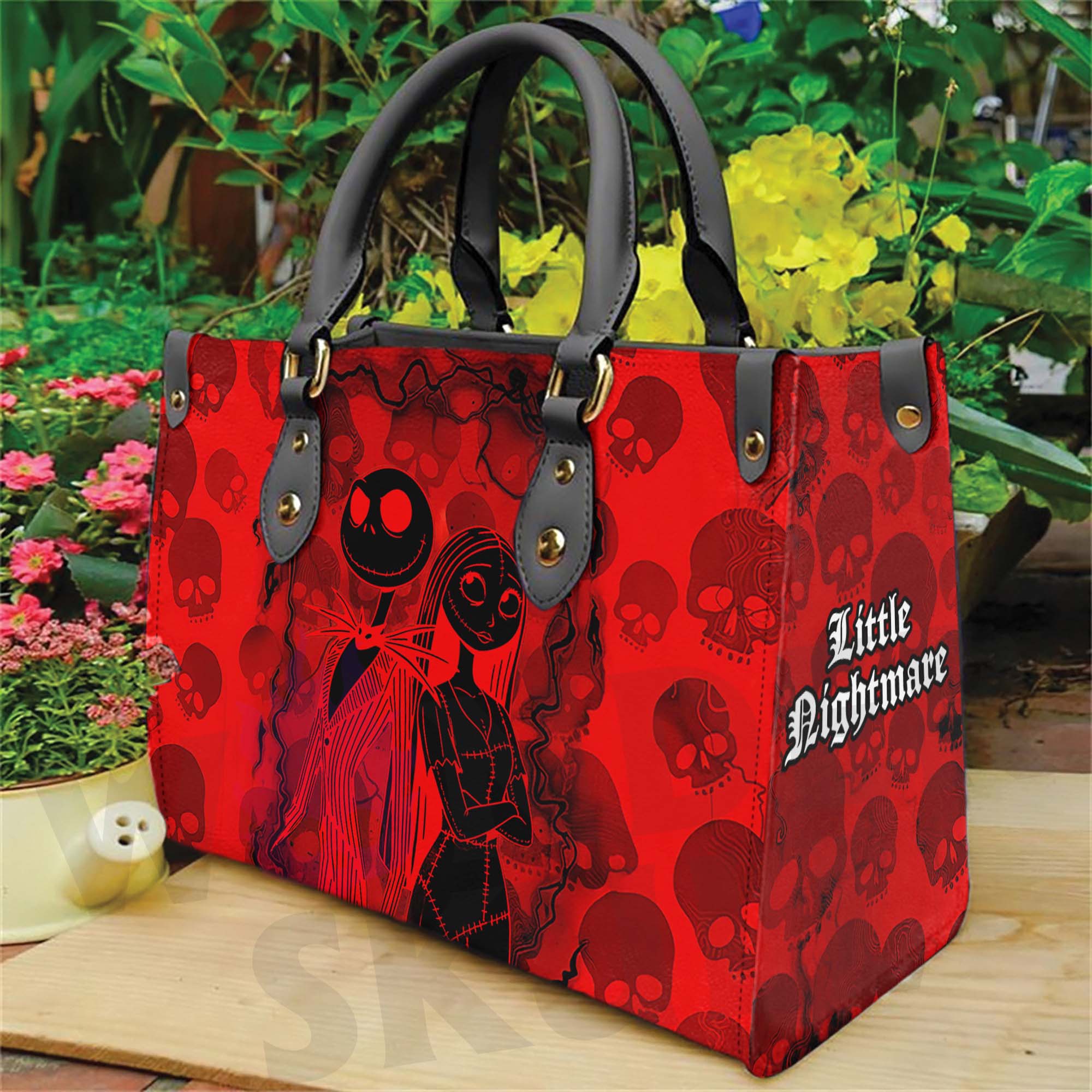 Wonder Skull structured tote bag solves the "I can't find anything in my bag" problem. The roomy interior fits your tablet, phone, wallet, water bottle, umbrella, and cosmetics — without the overstuffed look. Multiple interior pockets keep everything organized, so you're never digging around at checkout. Reinforced rivet corners and quality metal hardware ensure the bag holds up to daily use. Whether you're heading to work, running errands, or catching a flight, this tote keeps you looking put-together.
