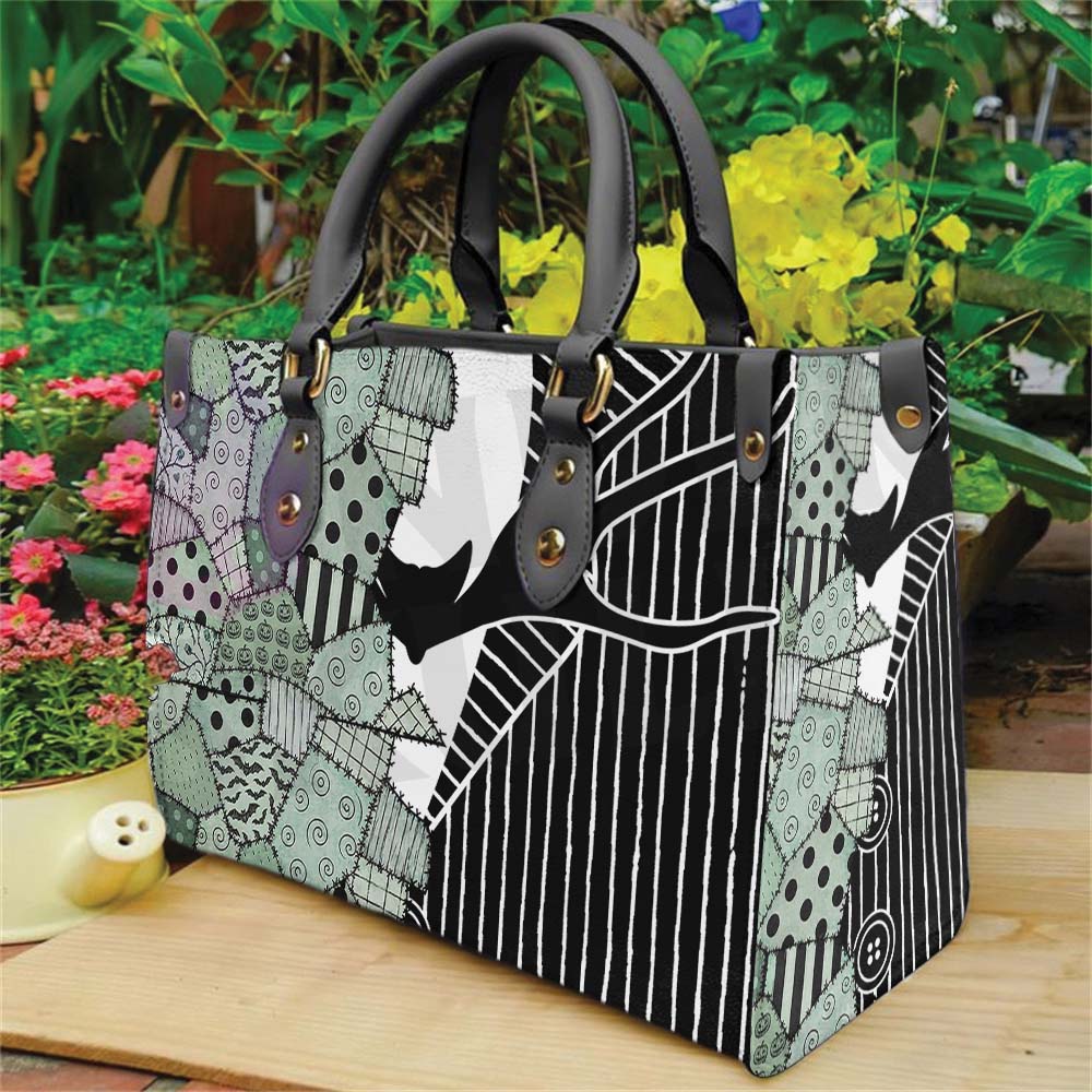 Wonder Skull structured tote bag solves the "I can't find anything in my bag" problem. The roomy interior fits your tablet, phone, wallet, water bottle, umbrella, and cosmetics — without the overstuffed look. Multiple interior pockets keep everything organized, so you're never digging around at checkout. Reinforced rivet corners and quality metal hardware ensure the bag holds up to daily use. Whether you're heading to work, running errands, or catching a flight, this tote keeps you looking put-together.