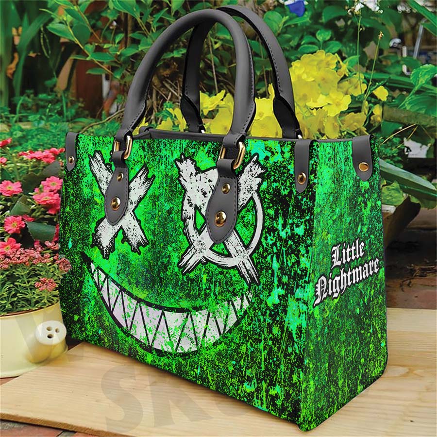 Wonder Skull structured tote bag solves the "I can't find anything in my bag" problem. The roomy interior fits your tablet, phone, wallet, water bottle, umbrella, and cosmetics — without the overstuffed look. Multiple interior pockets keep everything organized, so you're never digging around at checkout. Reinforced rivet corners and quality metal hardware ensure the bag holds up to daily use. Whether you're heading to work, running errands, or catching a flight, this tote keeps you looking put-together.