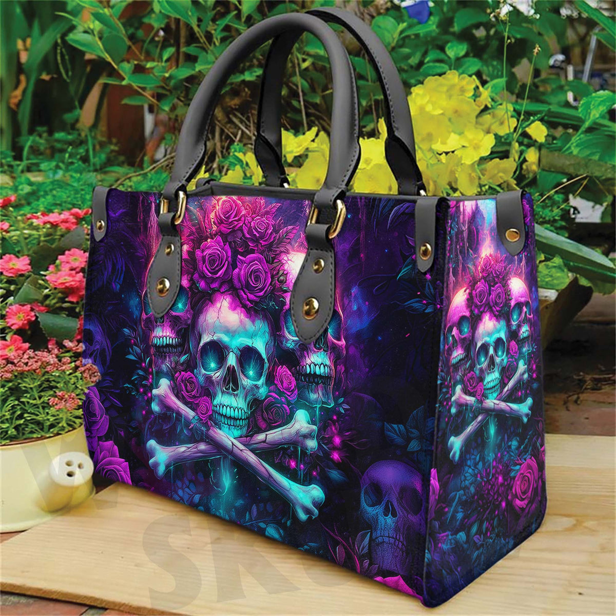 Wonder Skull structured tote bag solves the "I can't find anything in my bag" problem. The roomy interior fits your tablet, phone, wallet, water bottle, umbrella, and cosmetics — without the overstuffed look. Multiple interior pockets keep everything organized, so you're never digging around at checkout. Reinforced rivet corners and quality metal hardware ensure the bag holds up to daily use. Whether you're heading to work, running errands, or catching a flight, this tote keeps you looking put-together.