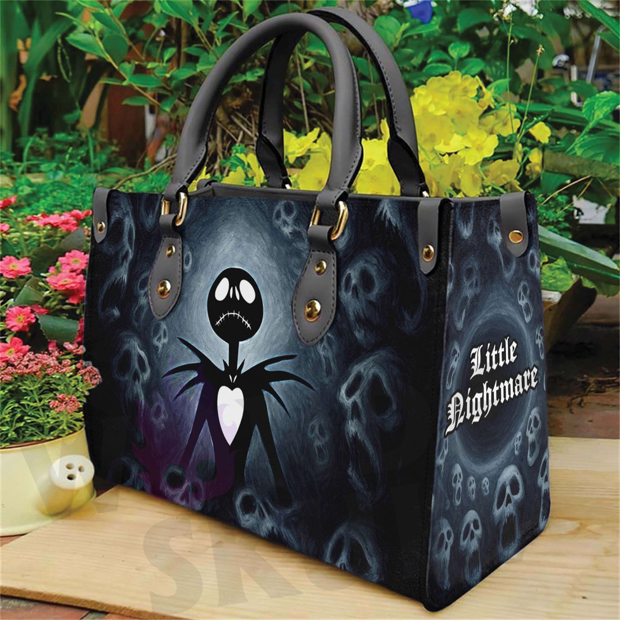 Wonder Skull structured tote bag solves the "I can't find anything in my bag" problem. The roomy interior fits your tablet, phone, wallet, water bottle, umbrella, and cosmetics — without the overstuffed look. Multiple interior pockets keep everything organized, so you're never digging around at checkout. Reinforced rivet corners and quality metal hardware ensure the bag holds up to daily use. Whether you're heading to work, running errands, or catching a flight, this tote keeps you looking put-together.