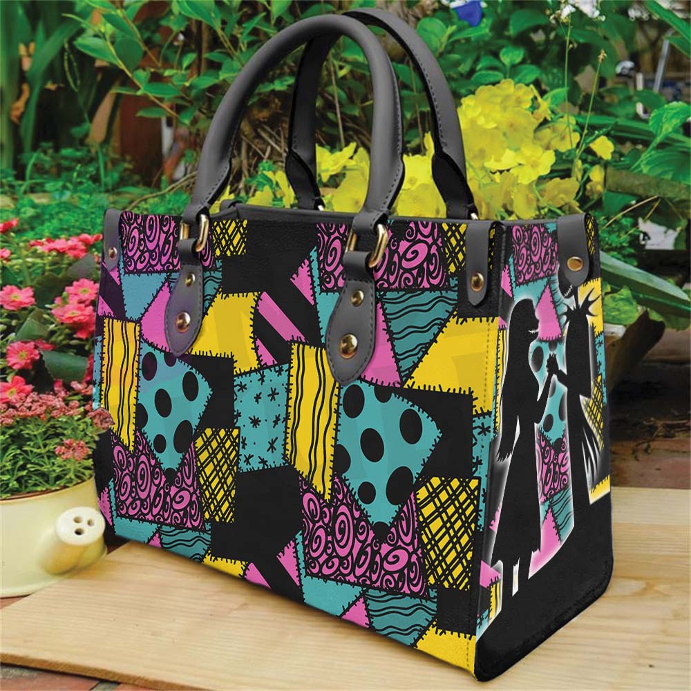 Wonder Skull structured tote bag solves the "I can't find anything in my bag" problem. The roomy interior fits your tablet, phone, wallet, water bottle, umbrella, and cosmetics — without the overstuffed look. Multiple interior pockets keep everything organized, so you're never digging around at checkout. Reinforced rivet corners and quality metal hardware ensure the bag holds up to daily use. Whether you're heading to work, running errands, or catching a flight, this tote keeps you looking put-together.