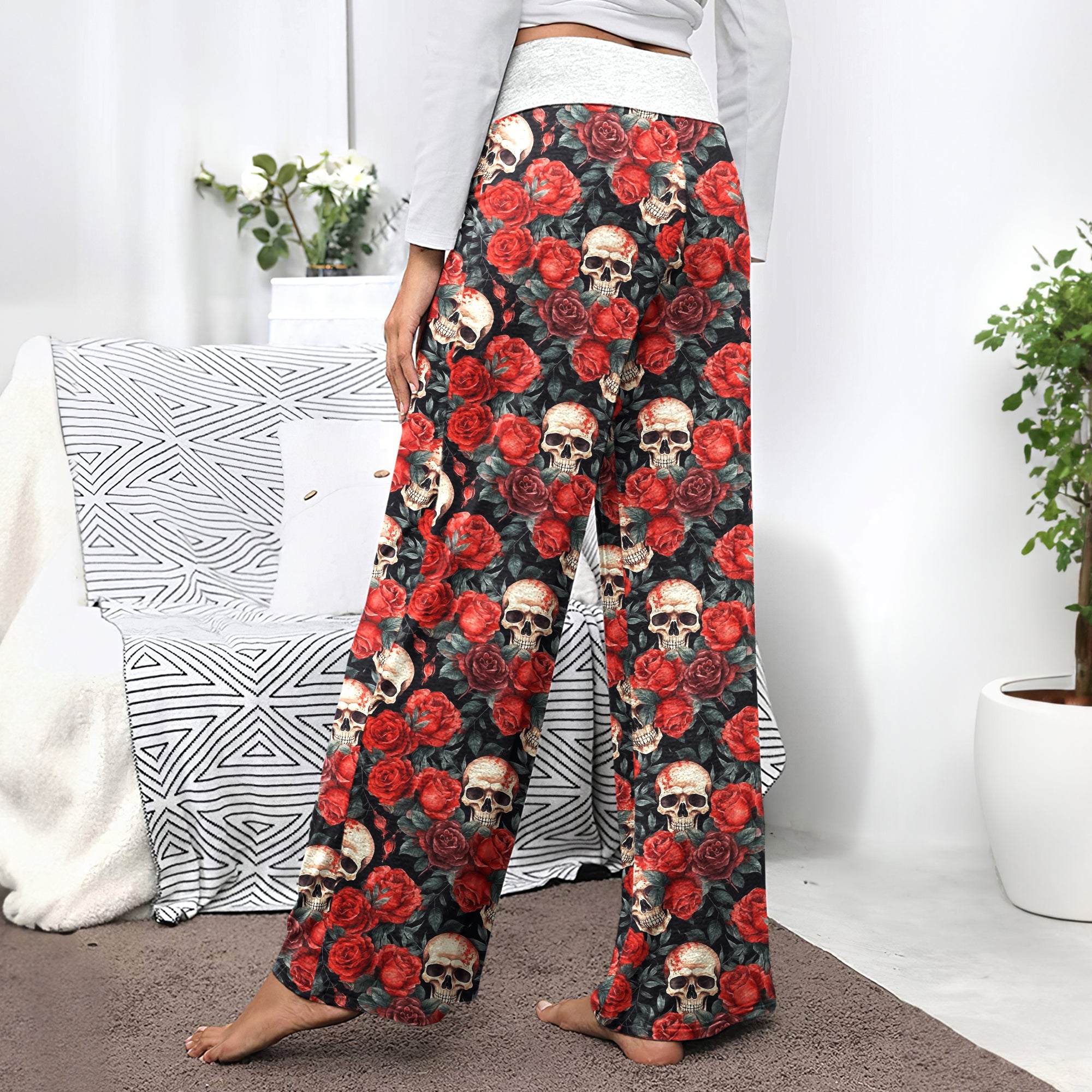 Blood Red Skull Bloom Women's High-waisted Wide Leg Pants