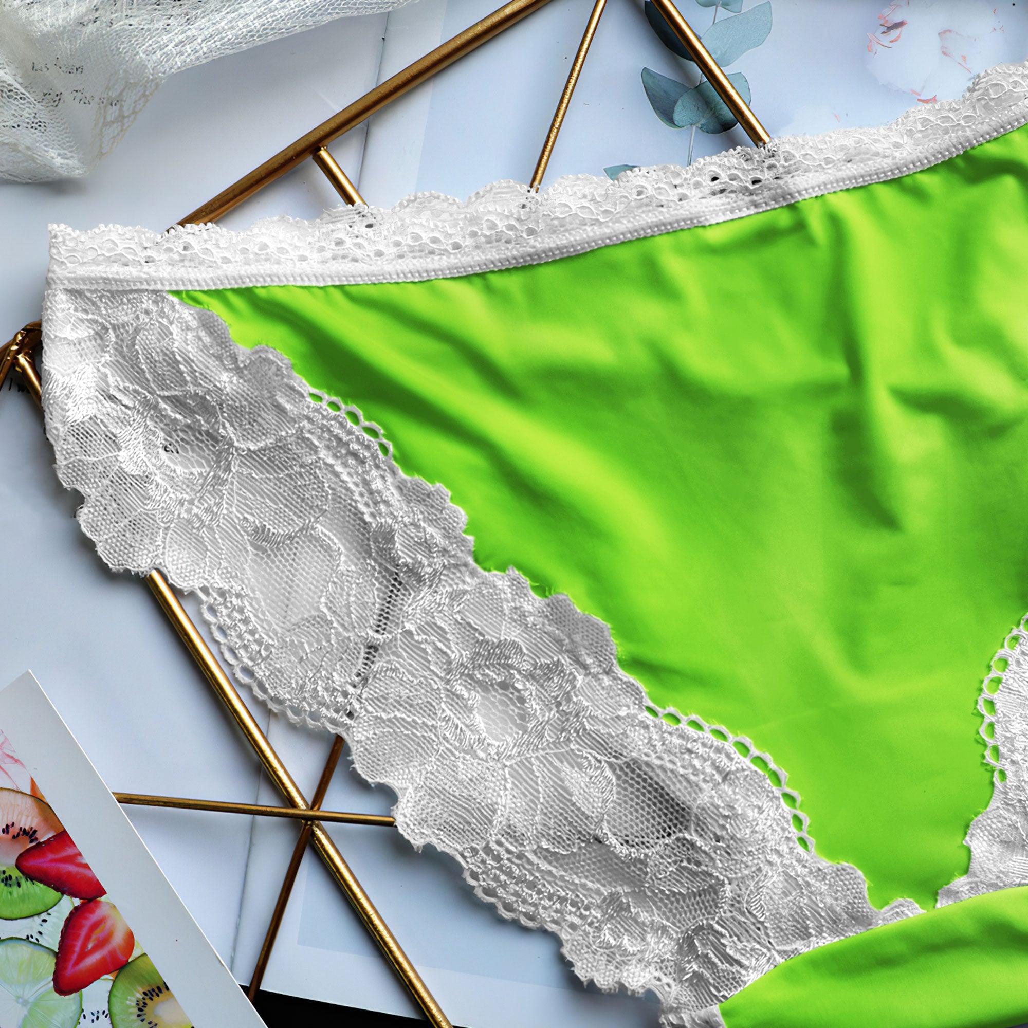 Sustainable lace lingerie: Because fashion should feel good.