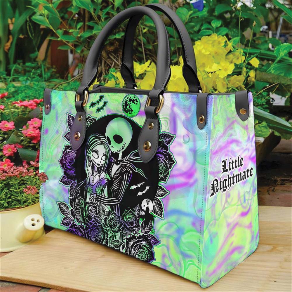 Wonder Skull structured tote bag solves the "I can't find anything in my bag" problem. The aoomy interior fits your tablet, phone, wallet, water bottle, umbrella, and cosmetics — without the overstuffed look. Multiple interior pockets keep everything organized, so you're never digging around at checkout. Reinforced rivet corners and quality metal hardware ensure the bag holds up to daily use. Whether you're heading to work, running errands, or catching a flight, this tote keeps you looking put-together.