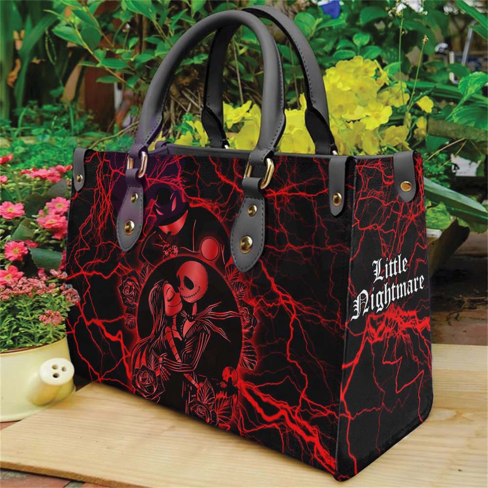 Wonder Skull structured tote bag solves the "I can't find anything in my bag" problem. The roomy interior fits your tablet, phone, wallet, water bottle, umbrella, and cosmetics — without the overstuffed look. Multiple interior pockets keep everything organized, so you're never digging around at checkout. Reinforced rivet corners and quality metal hardware ensure the bag holds up to daily use. Whether you're heading to work, running errands, or catching a flight, this tote keeps you looking put-together.