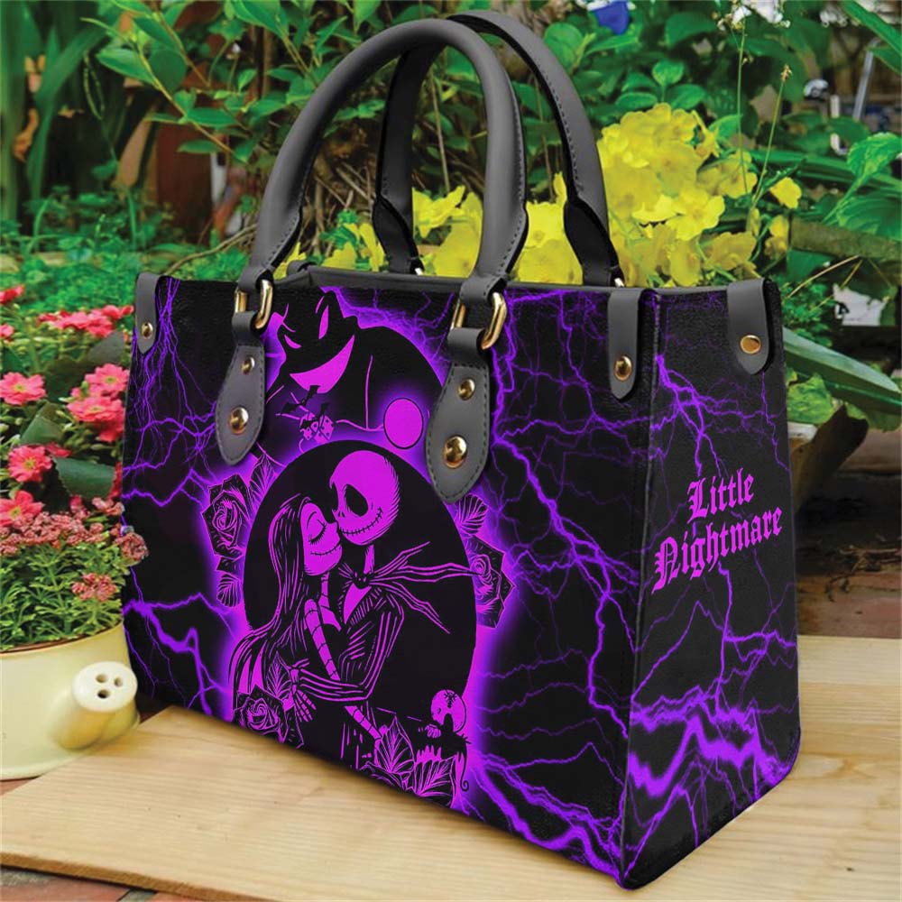 Wonder Skull structured tote bag solves the "I can't find anything in my bag" problem. The aoomy interior fits your tablet, phone, wallet, water bottle, umbrella, and cosmetics — without the overstuffed look. Multiple interior pockets keep everything organized, so you're never digging around at checkout. Reinforced rivet corners and quality metal hardware ensure the bag holds up to daily use. Whether you're heading to work, running errands, or catching a flight, this tote keeps you looking put-together.