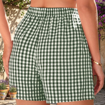 Looking for comfort and practicality? Meet the Wonder Skull Check Waist Plaid Pocket Lounge Boxer Shorts. Their soft elastic waistband won't dig in, and the deep side pockets can hold your phone and other essentials. The lightweight cotton fabric keeps you cool and dry, while the relaxed fit allows for easy movement. Perfect for sleeping, strolling, or working out, their classic gingham pattern pairs effortlessly with any top.