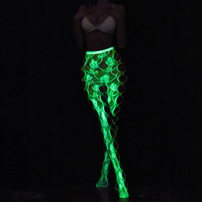 Wonder Skull glow-in-the-dark leggings are perfect for nighttime outings and parties. With bold cut-out designs and intricate mesh patterns, these leggings offer edgy sophistication. Made from flexible materials, they ensure comfort and freedom of movement. Ideal for costume parties or casual nights out, these versatile leggings are a must-have for any occasion.