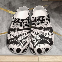 Cool Nightmare All-Over Print Women's Classic Clogs - Wonder Skull