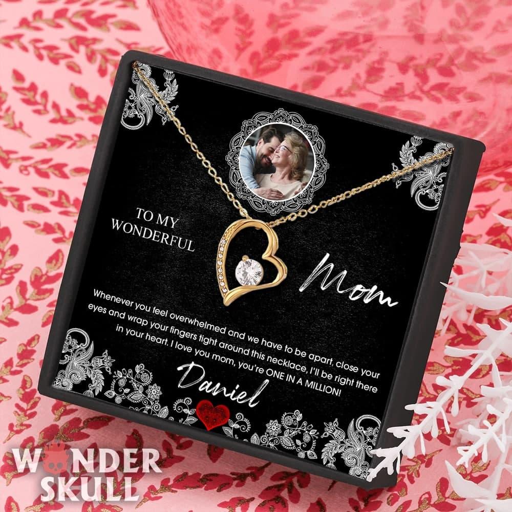 To My Wonderful Mom Forever Love Necklace with Message Card - Wonder Skull